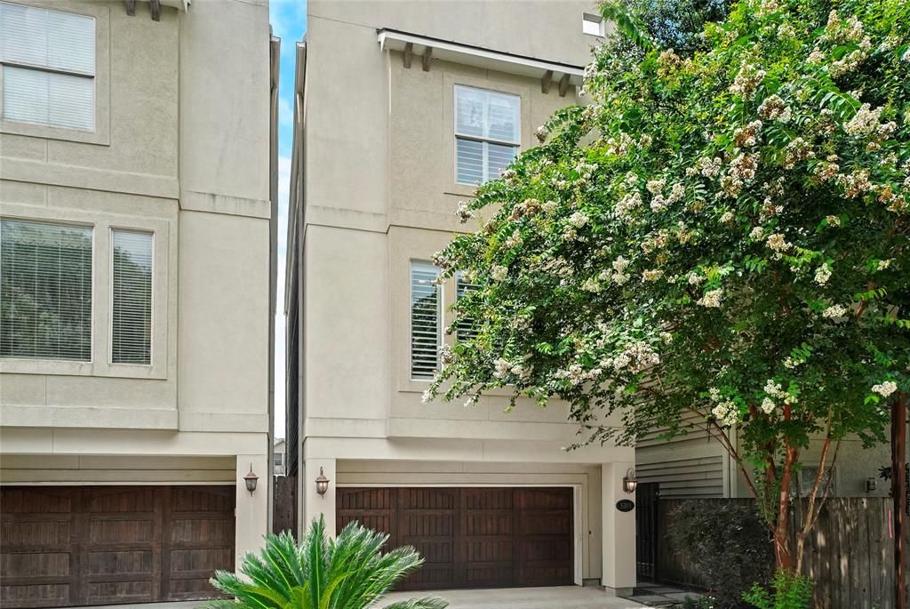 5309 Schuler St #B, Houston, TX 77007