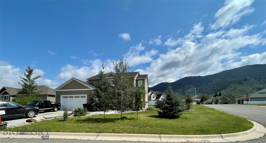 34 Bantry Way, Butte, MT 59701