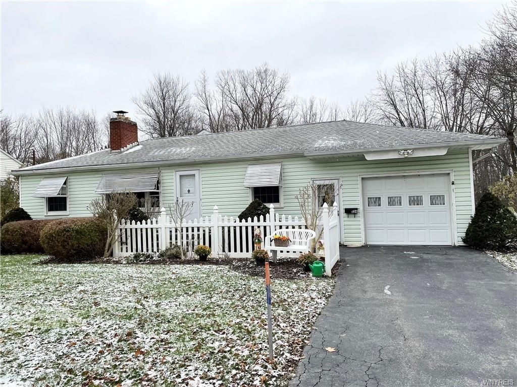 1126 Dodge Rd, Getzville, NY 14068