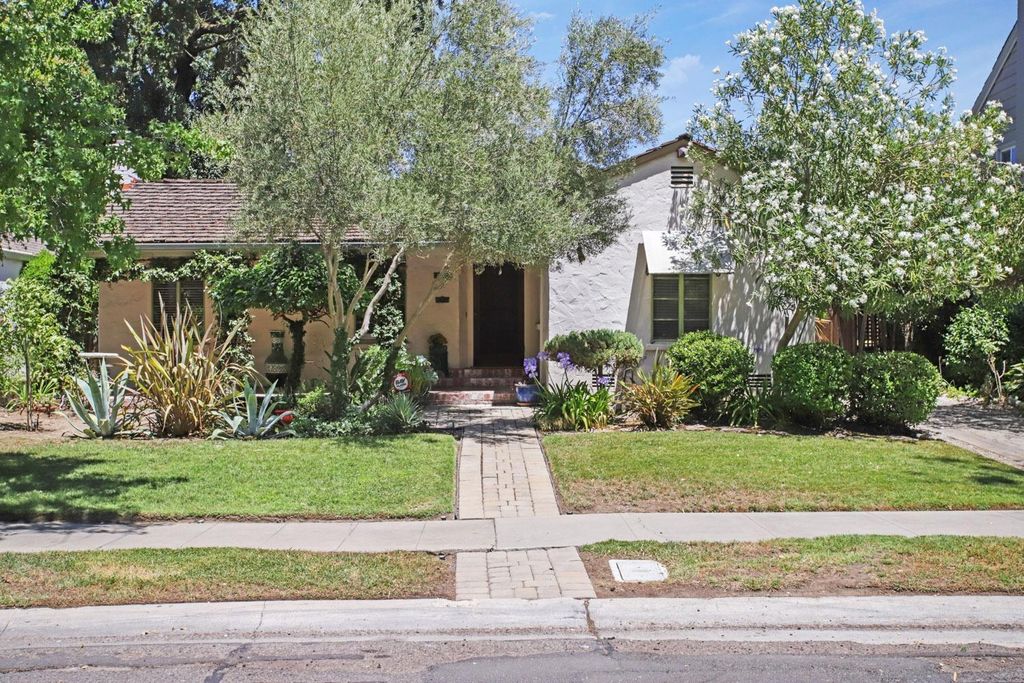 2690 Kensington Way, Stockton, CA 95204