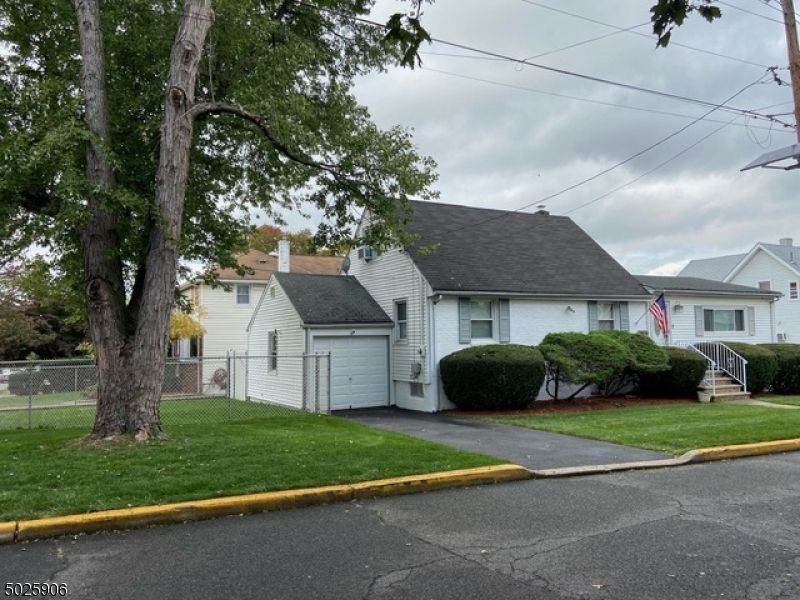61 Kipp Ave, Elmwood Park, NJ 07407