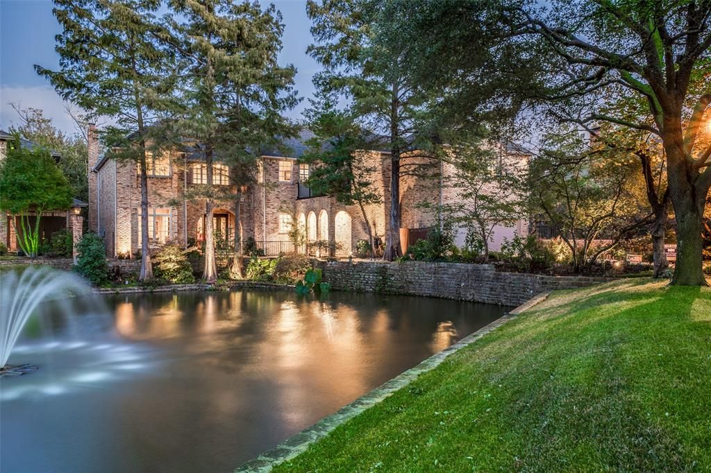 11812 Forest Lakes Ln, Dallas, TX 75230