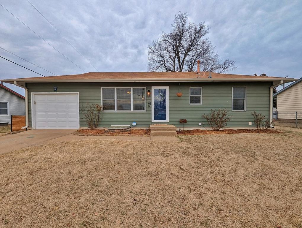 1109 Indian Rock Ln, Salina, KS 67401 Trulia