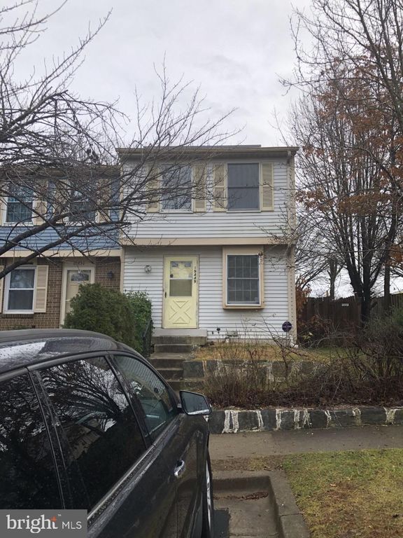 19449 Zinnia Cir, Germantown, MD 20876