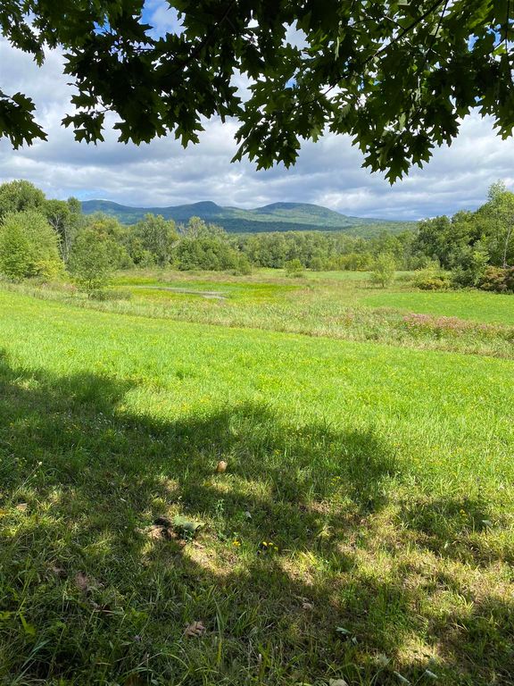 452 Syndicate Road, Pittsford, VT 05763