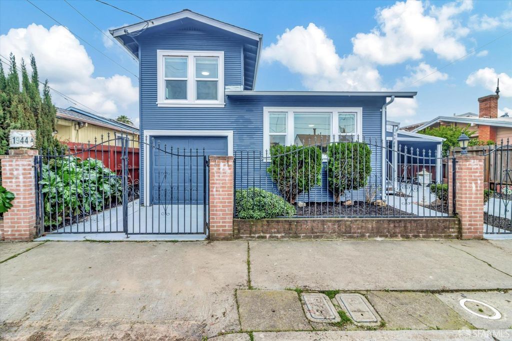 1944 103rd Ave, Oakland, CA 94603