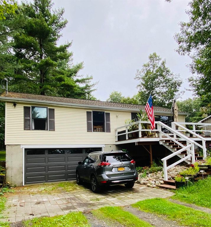 149 W Shore Dr, Valatie, NY 12184