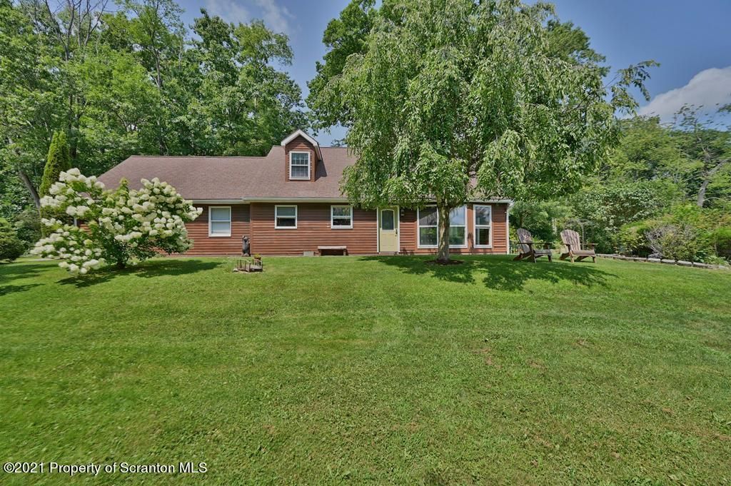 338 Golf Club Rd, Moscow, PA 18444