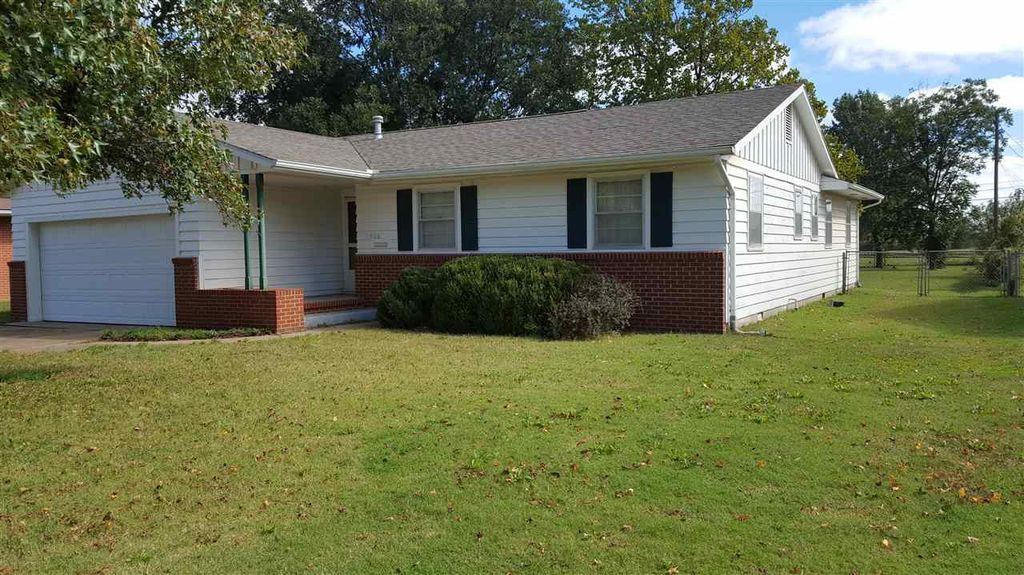 1806 S B St, Blackwell, OK 74631 Trulia