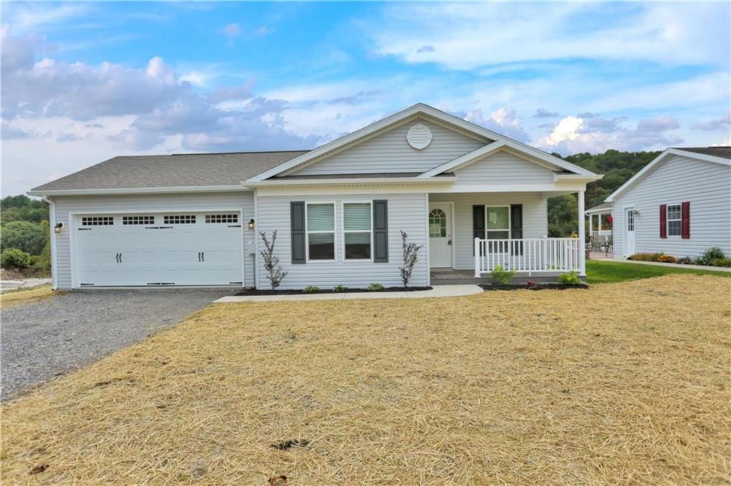 191 Lakeview Ln, Lenhartsville, PA 19534