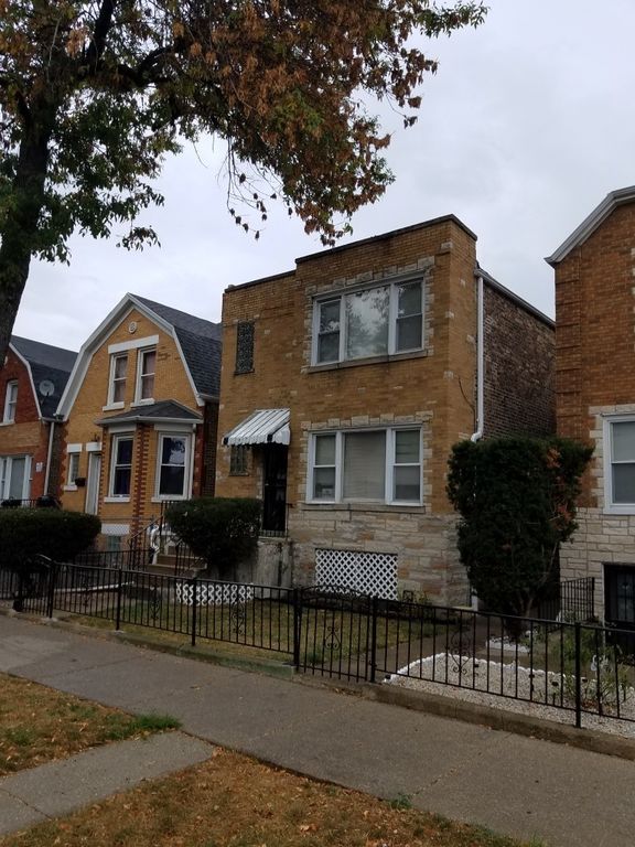 821 N Trumbull Ave, Chicago, IL 60651