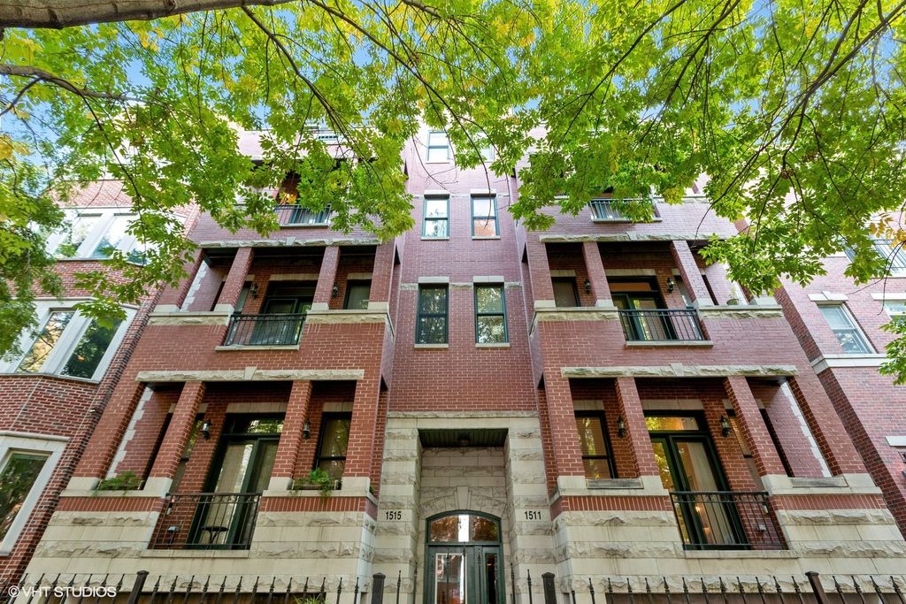 1511 N Hudson Ave #1S, Chicago, IL 60610