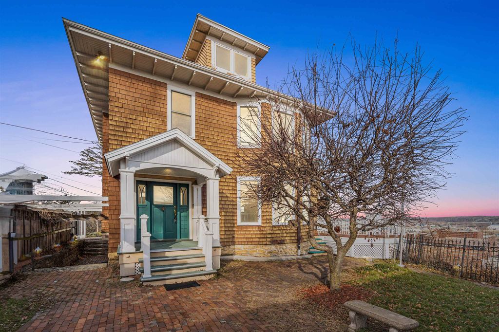 410 Raymond Pl, Dubuque, IA 52001 Trulia