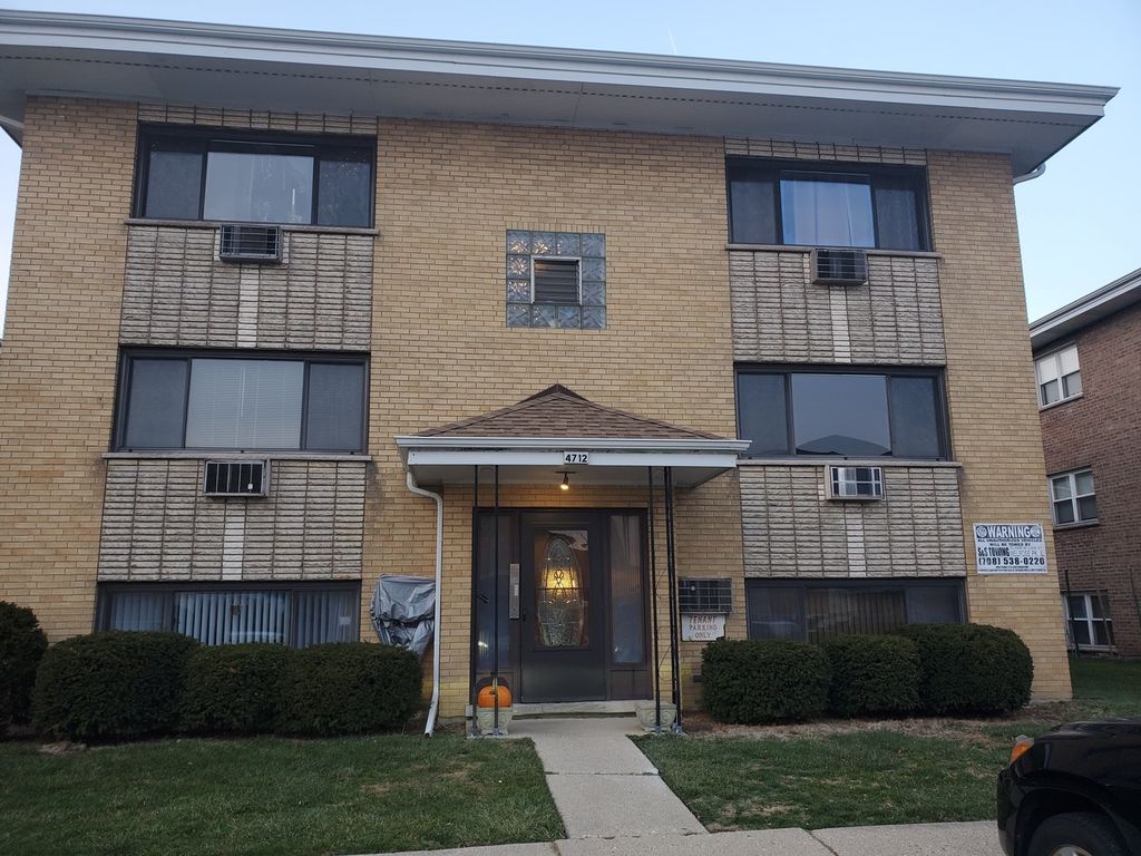 4712 Olcott Ave #GE, Harwood Heights, IL 60706