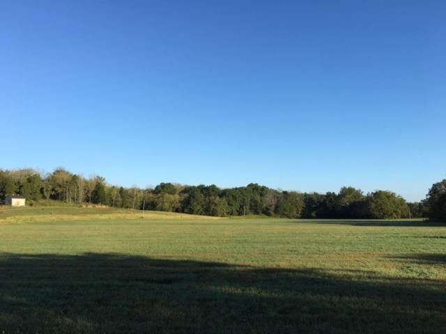 1 Graefenburg Rd, Lawrenceburg, KY 40342