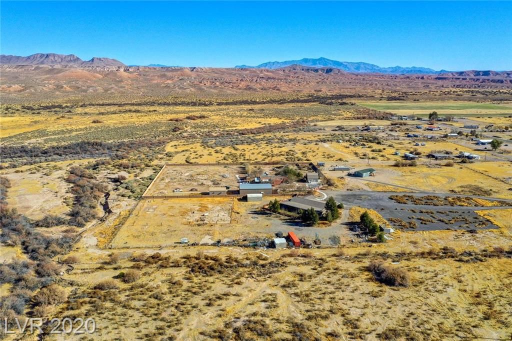 745 Snowden Ranch Rd, Moapa Valley, NV 6 Bed, 4 Bath SingleFamily