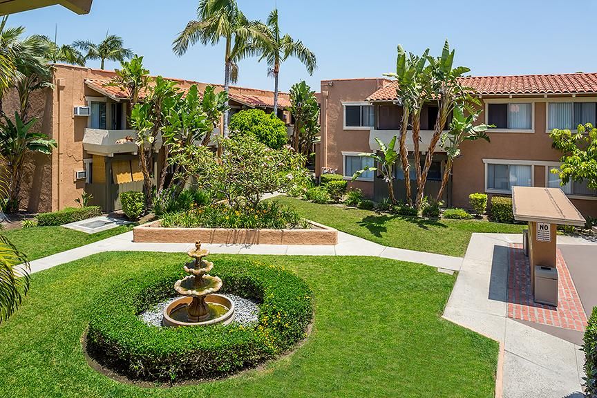 1631 W Pampas Ln, Anaheim, CA 92802