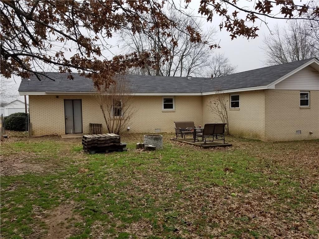 1501 Central Ave, Lincoln, AR 3 Bed, 2 Bath SingleFamily Home 24