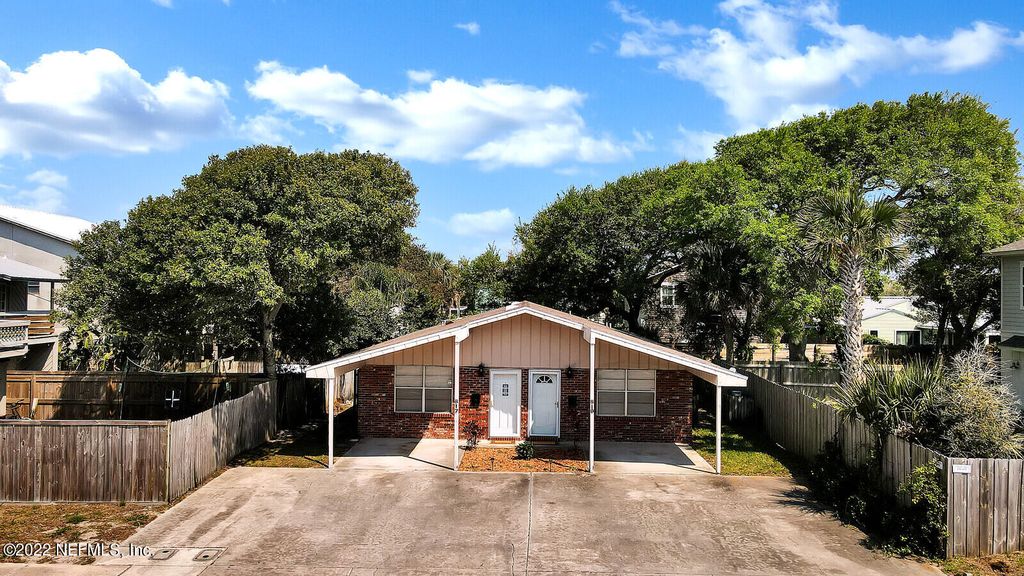 817 3RD ST, Neptune Beach, FL 32266