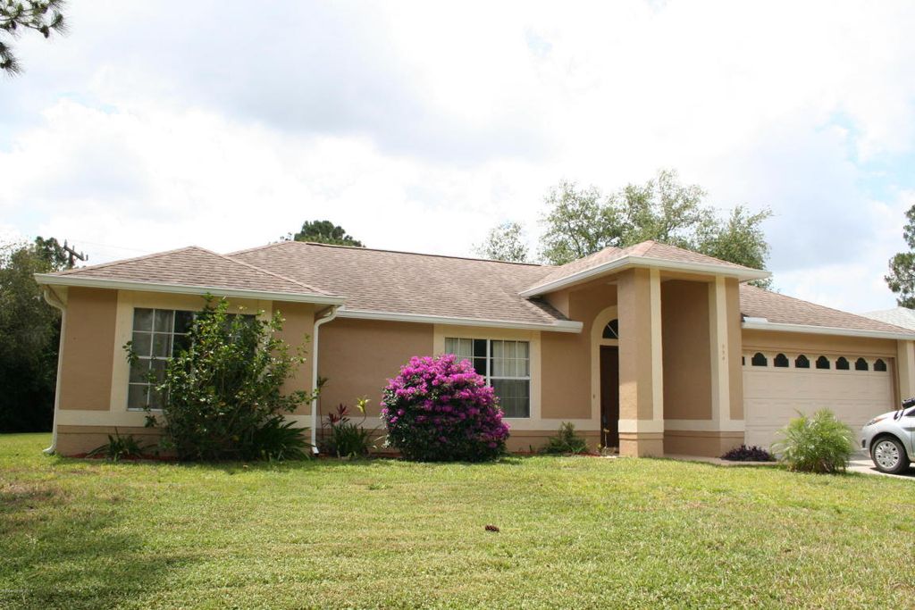 554 Vin Rose Cir SE, Palm Bay, FL 3 Bed, 2 Bath SingleFamily Home