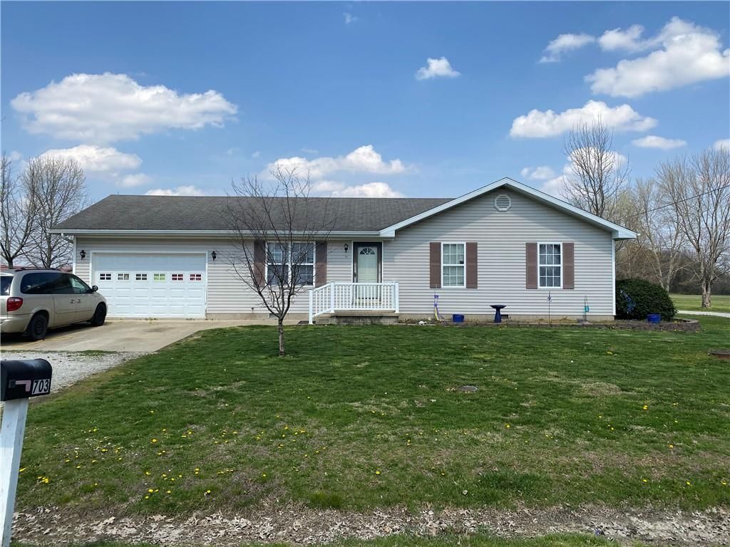 703 W Jackson Ave, Altamont, IL 62411 Trulia
