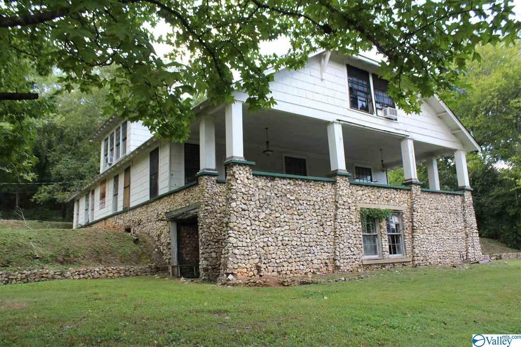 53 School St, Valley Head, AL 6 Bed, 2 Bath SingleFamily Home Trulia