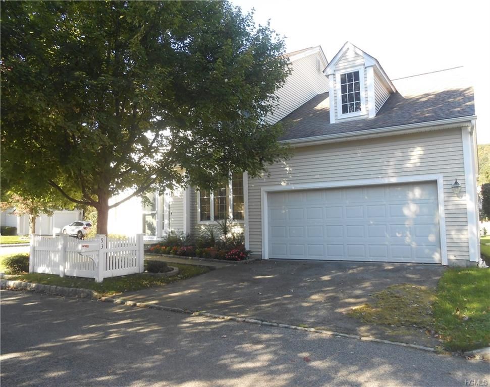 93 Valimar Ct, White Plains, NY 4 Bed, 3 Bath Single 93 Valimar Ct, White Plains, NY 4 Bed, 3 Bath Single