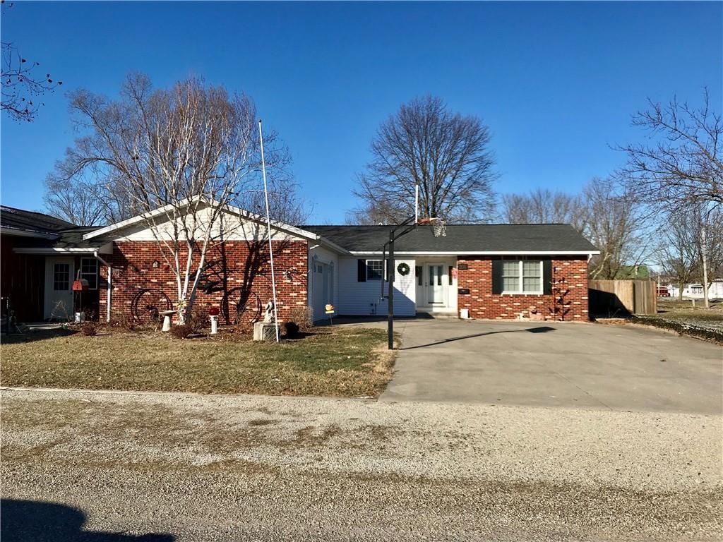 208 E South 3rd St, Stewardson, IL 62463 Trulia