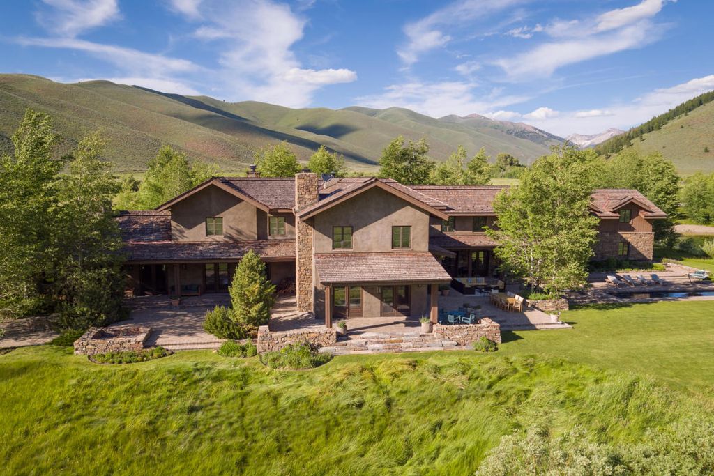 104 Cove Creek Rd, Hailey, ID 7 Bed, 8.5 Bath SingleFamily Home 53