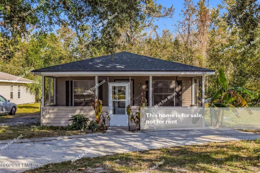 1519 Brook Forest Dr, Jacksonville, FL 32208