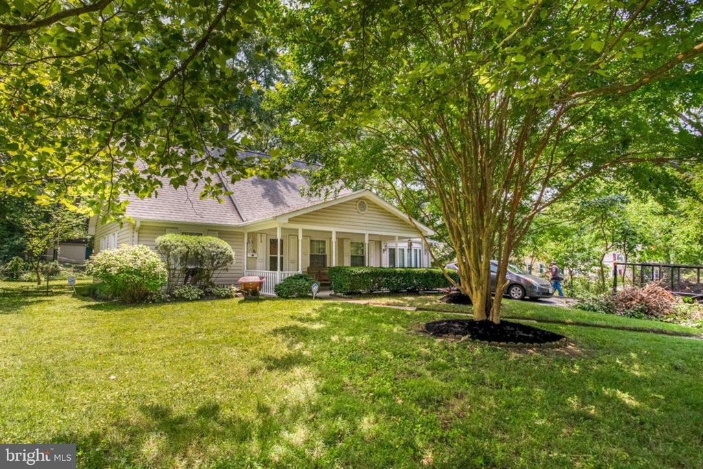 3103 Belair Dr, Bowie, MD 20715