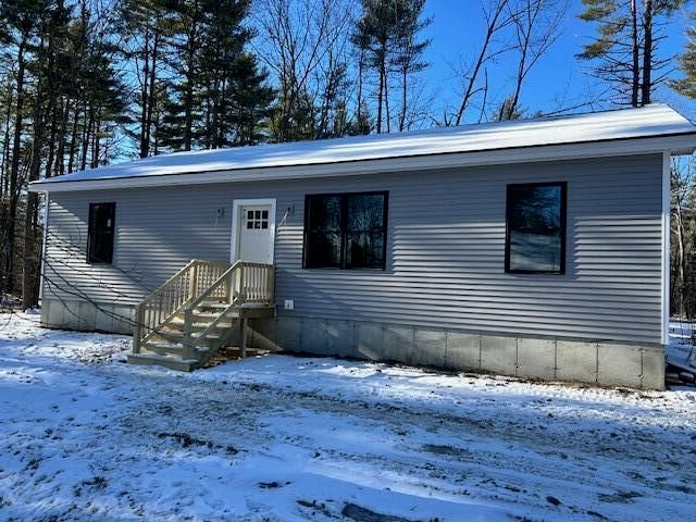 47 Kennedy Drive, North Waterboro, ME 04061