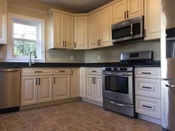 12 Hale St, Newton Upper Falls, MA 02464