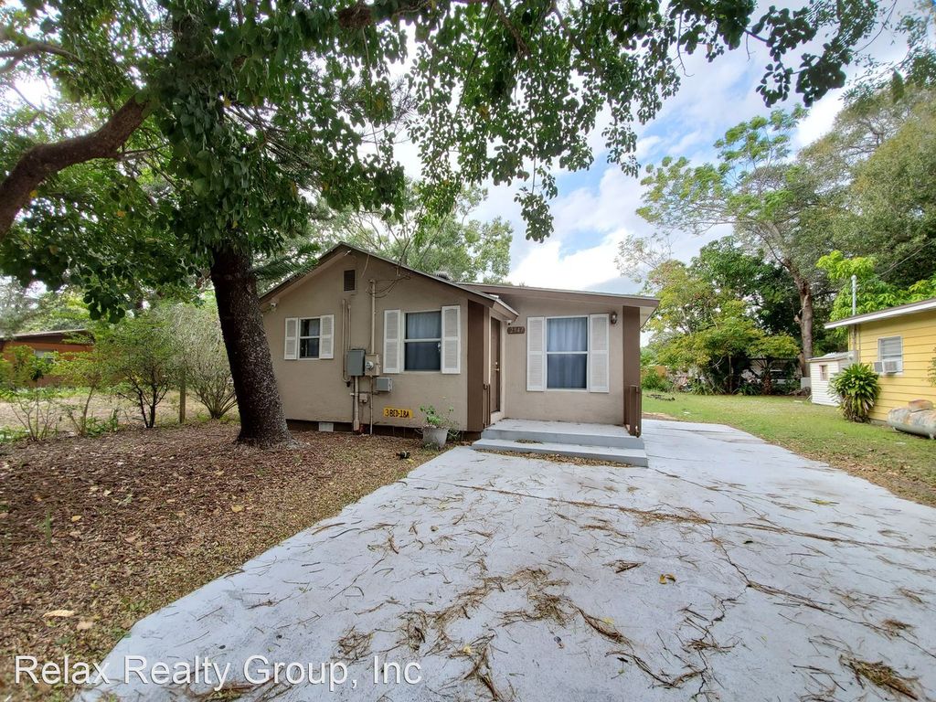 2947 Gillespie Ave, Sarasota, FL 34234