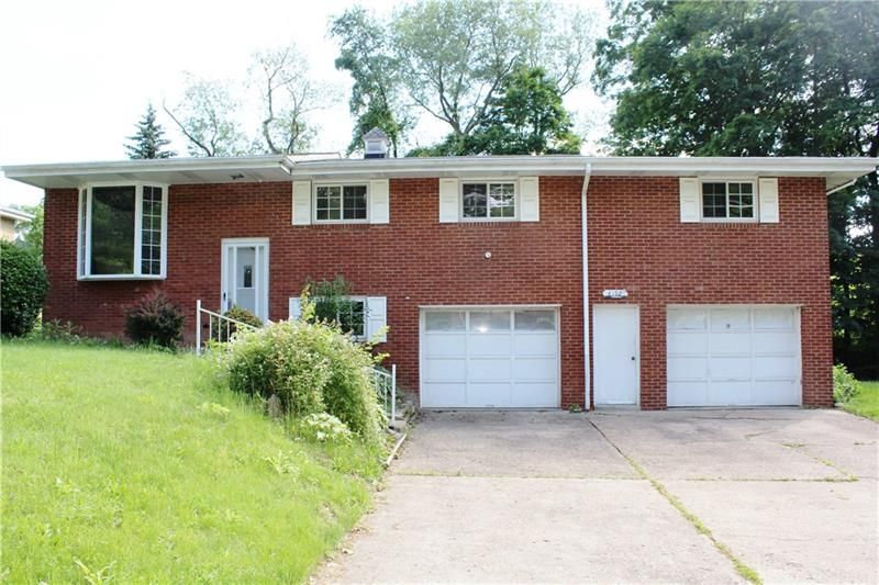 4192 Finleyville Elrama Rd, Finleyville, PA 4 Bed, 2 Bath Single