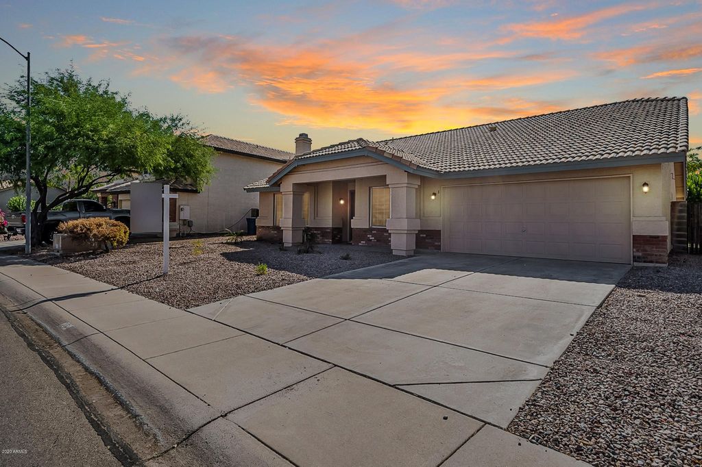 650 S Cheri Lynn Dr, Chandler, AZ 85225