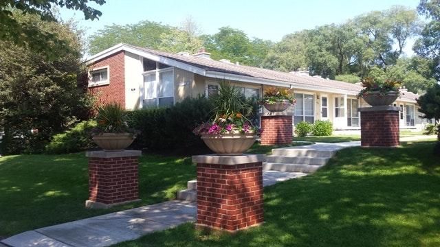 432 Ridge Rd #2B, Wilmette, IL 60091
