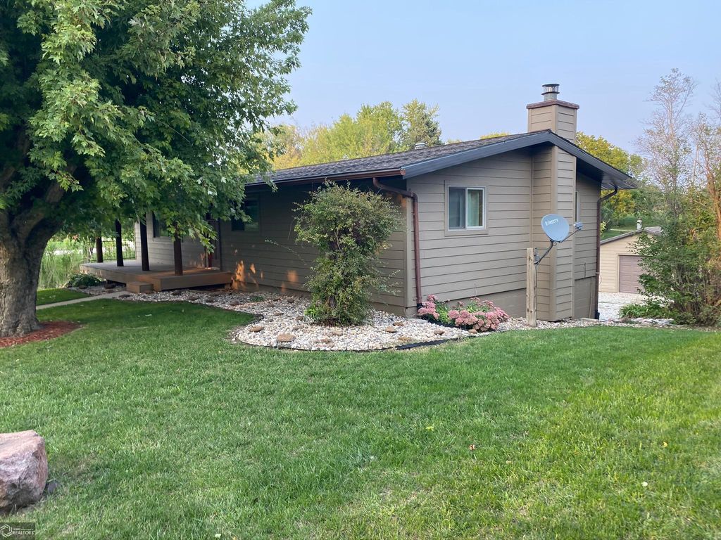 202 4th Ave, Bayard, IA 50029 3 Bed, 2 Bath SingleFamily Home MLS