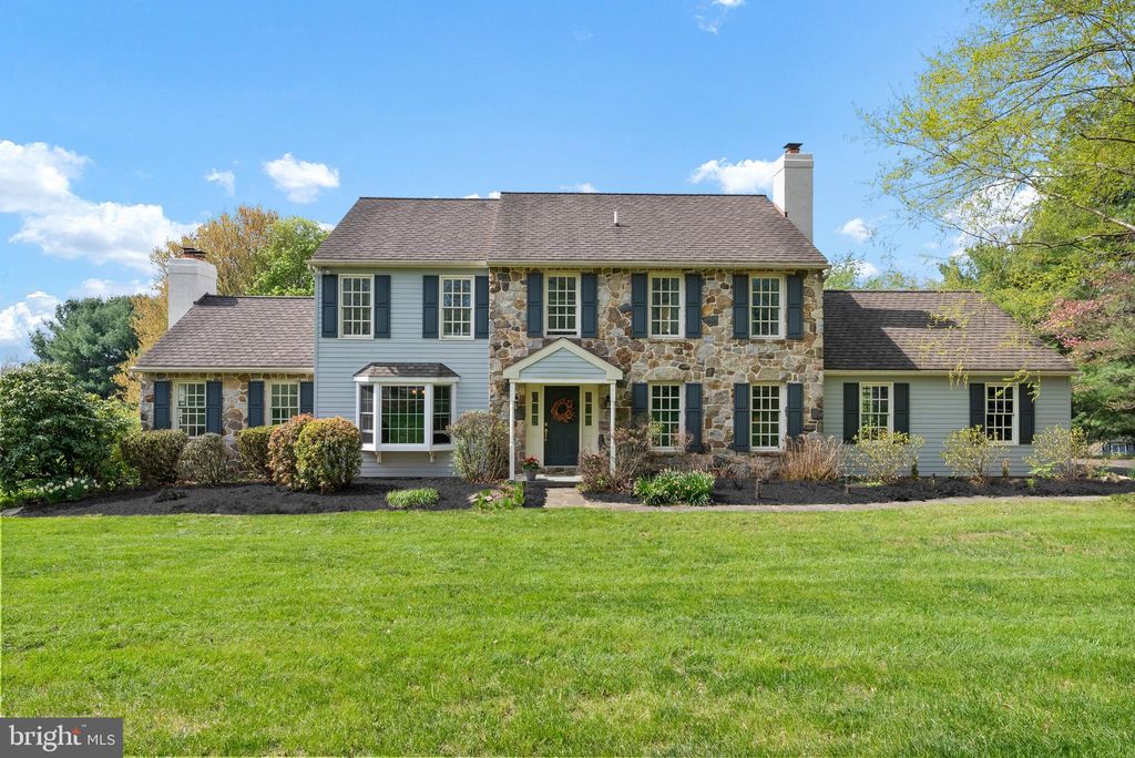 1104 Saint Finegan Dr, West Chester, PA 19382