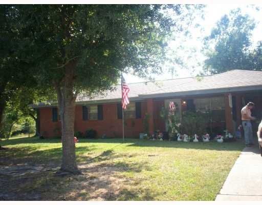 512 Tracy Dr, Gulfport, MS 39503
