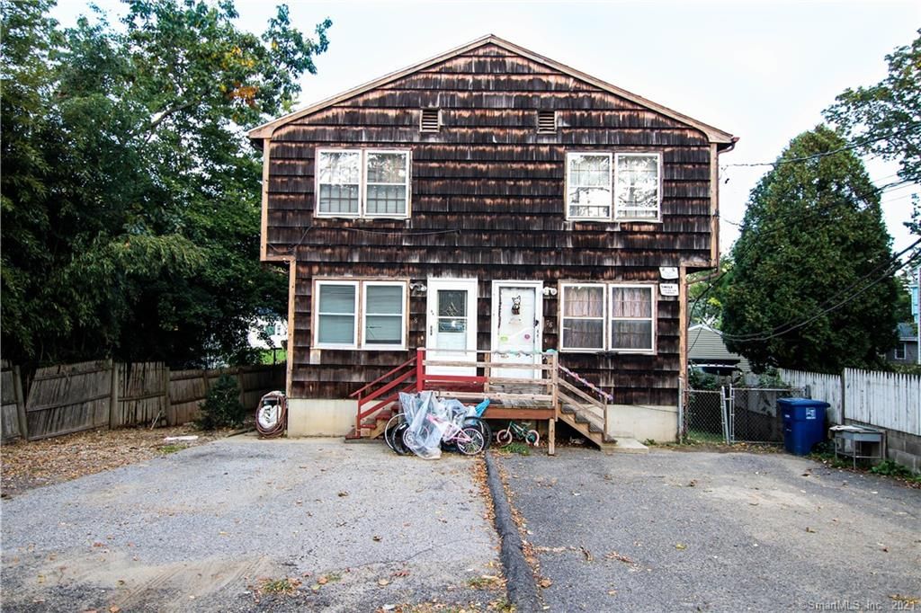 177 Pond St, Bridgeport, CT 06606
