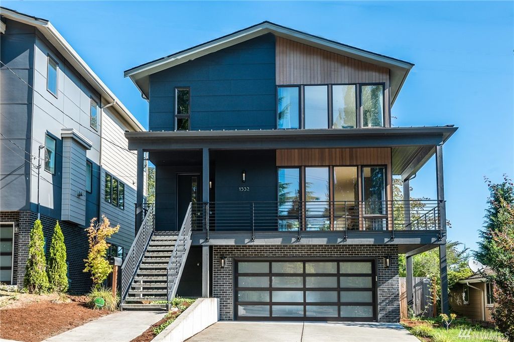 1532 NE 89th St, Seattle, WA 98115