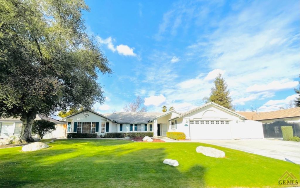 9500 Spokane Ave, Bakersfield, CA 93312
