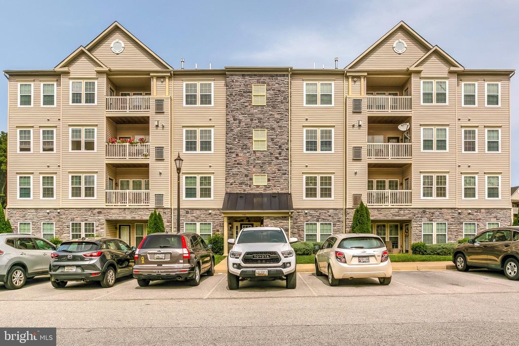 5301 Wyndholme Cir #102, Baltimore, MD 21229