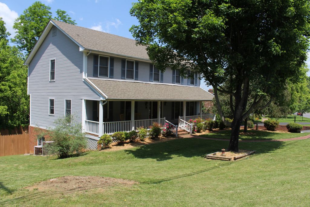 1917 McVitty Rd, Salem, VA 24153 Trulia