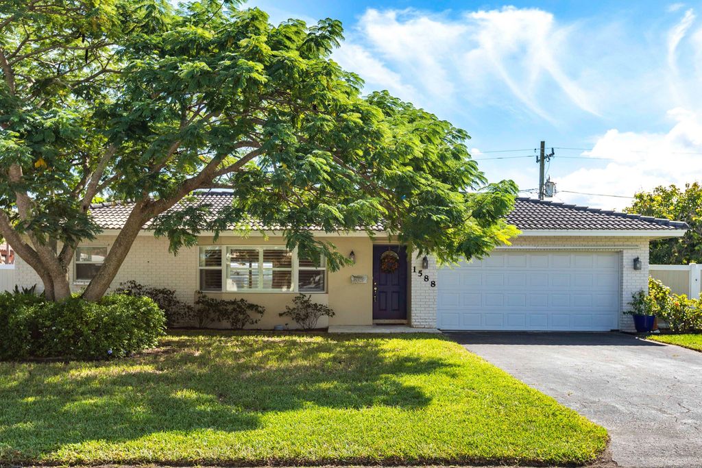 1588 NW 9th St, Boca Raton, FL 33486