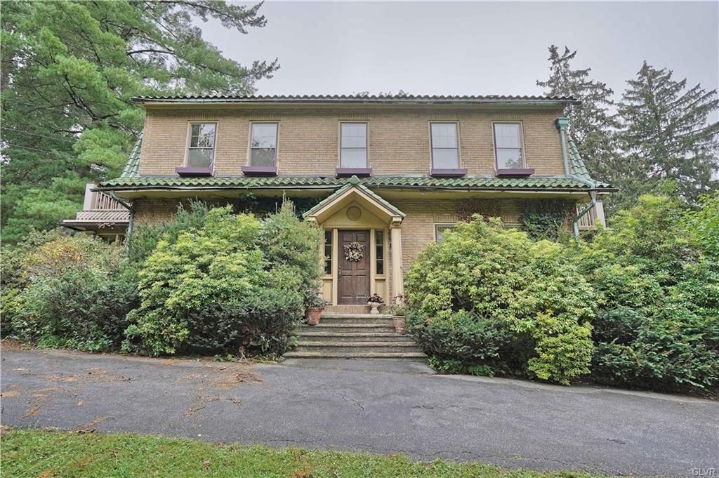 2830 W South St, Allentown, PA 18103