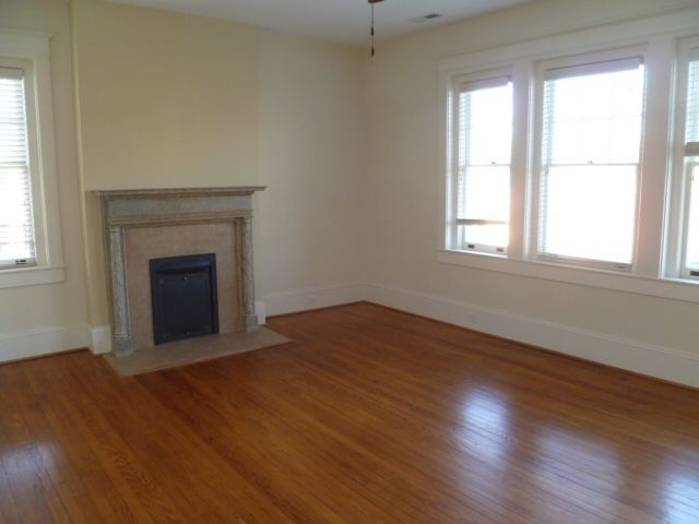 817 N Elm St #F, Greensboro, NC 27401
