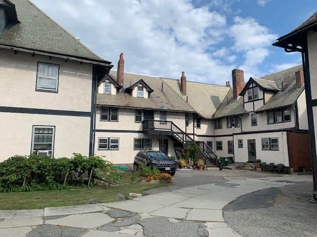 12 Palfrey St #1, Watertown, MA 02472