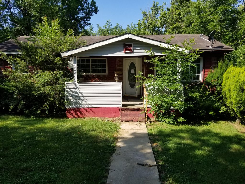 1320 Ox Hill Dr, Lexington, KY 40517
